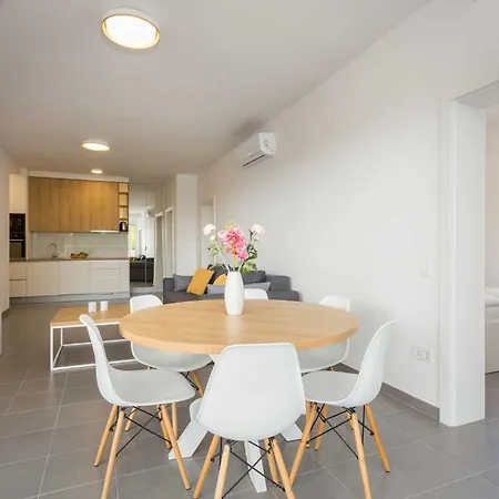 Apartman At Frida