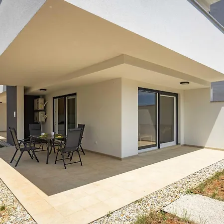 Apartment At Frida *